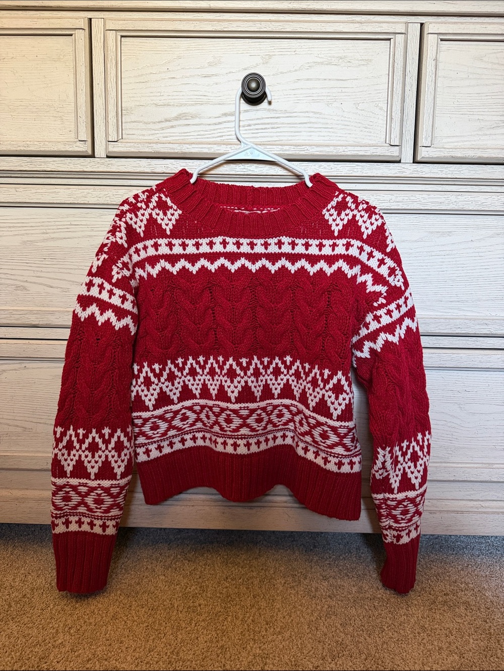 Women’s AE Red and White Patterned Cable Knit Sweater